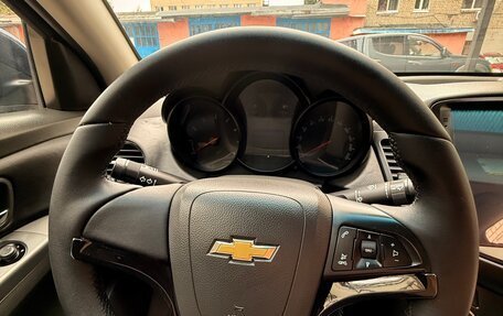 Chevrolet Cruze II, 2010 год, 820 000 рублей, 16 фотография