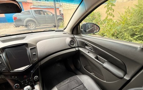 Chevrolet Cruze II, 2010 год, 820 000 рублей, 23 фотография