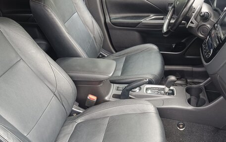 Mitsubishi Outlander III рестайлинг 3, 2012 год, 1 480 000 рублей, 15 фотография