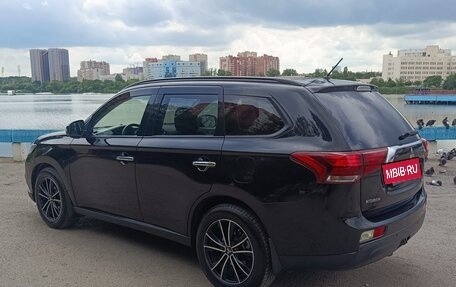Mitsubishi Outlander III рестайлинг 3, 2012 год, 1 480 000 рублей, 3 фотография