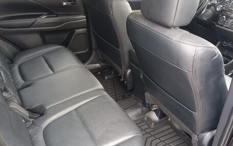 Mitsubishi Outlander III рестайлинг 3, 2012 год, 1 480 000 рублей, 16 фотография