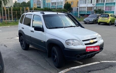Chevrolet Niva I рестайлинг, 2016 год, 690 000 рублей, 5 фотография