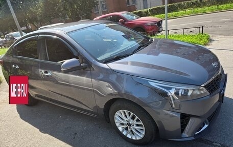 KIA Rio IV, 2021 год, 1 700 000 рублей, 2 фотография
