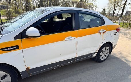 KIA Rio III рестайлинг, 2015 год, 380 000 рублей, 4 фотография