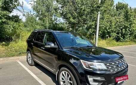 Ford Explorer VI, 2017 год, 3 400 000 рублей, 2 фотография
