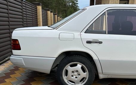 Mercedes-Benz W124, 1989 год, 220 000 рублей, 4 фотография