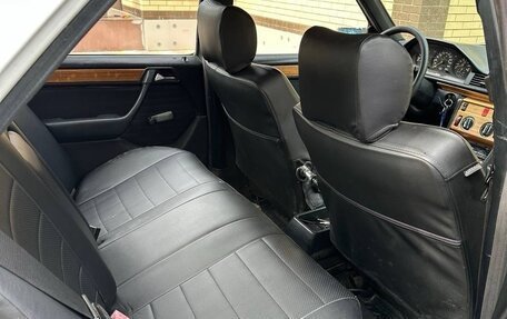 Mercedes-Benz W124, 1989 год, 220 000 рублей, 12 фотография
