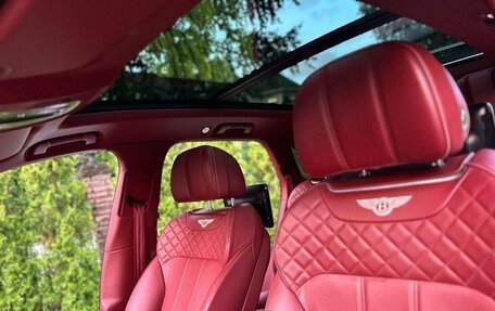 Bentley Bentayga I, 2016 год, 7 800 000 рублей, 8 фотография