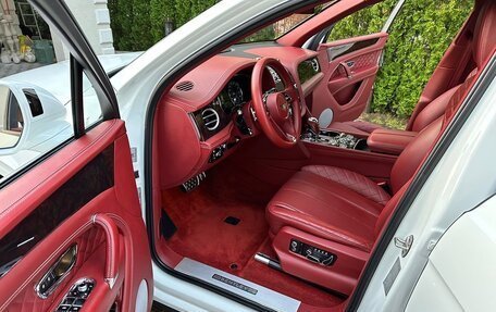 Bentley Bentayga I, 2016 год, 7 800 000 рублей, 12 фотография