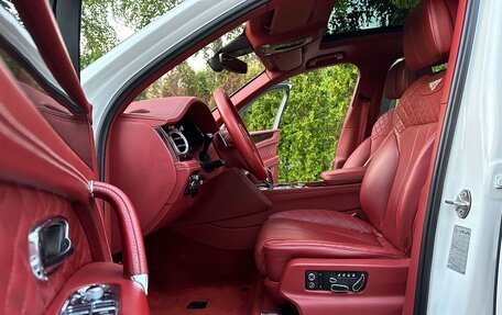 Bentley Bentayga I, 2016 год, 7 800 000 рублей, 11 фотография