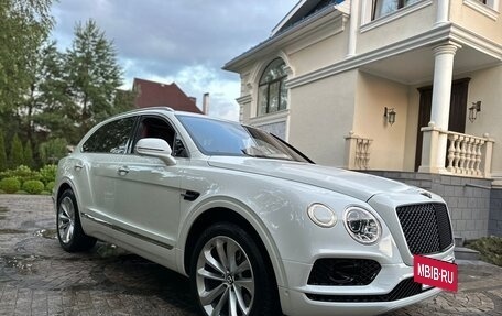 Bentley Bentayga I, 2016 год, 7 800 000 рублей, 4 фотография