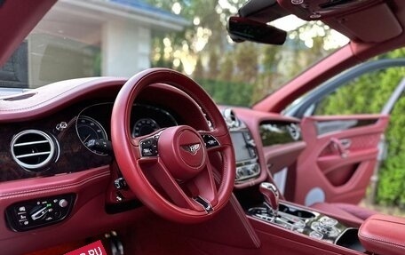 Bentley Bentayga I, 2016 год, 7 800 000 рублей, 10 фотография