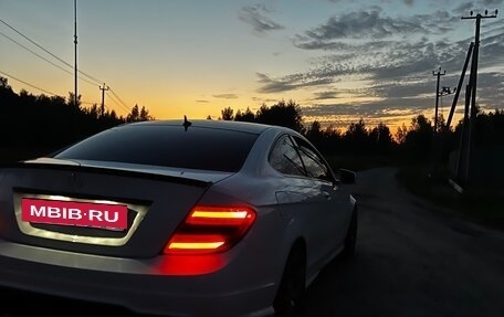 Mercedes-Benz C-Класс, 2012 год, 1 800 000 рублей, 5 фотография