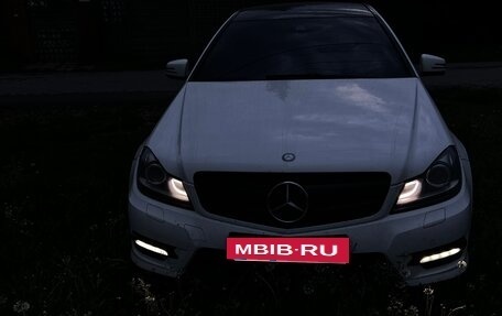 Mercedes-Benz C-Класс, 2012 год, 1 800 000 рублей, 9 фотография