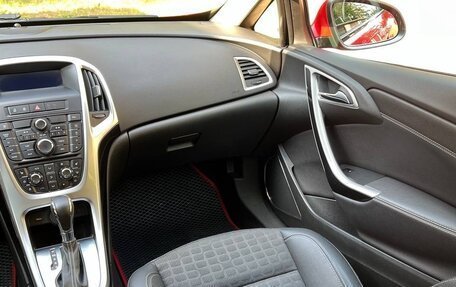 Opel Astra J, 2013 год, 870 000 рублей, 18 фотография