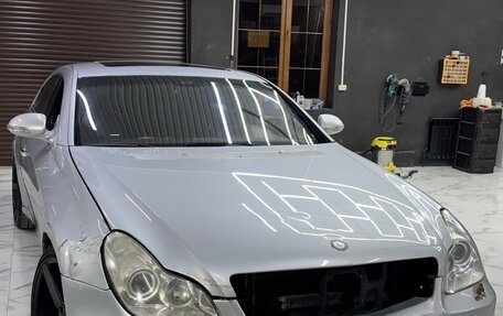 Mercedes-Benz CLS, 2004 год, 870 000 рублей, 2 фотография
