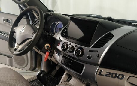 Mitsubishi L200 IV рестайлинг, 2008 год, 919 000 рублей, 9 фотография