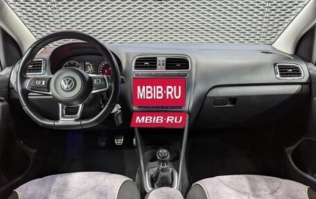 Volkswagen Polo VI (EU Market), 2018 год, 899 000 рублей, 19 фотография
