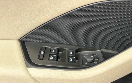 Skoda Octavia IV, 2021 год, 2 350 000 рублей, 10 фотография