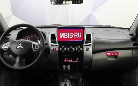 Mitsubishi Pajero Sport II рестайлинг, 2013 год, 1 697 500 рублей, 9 фотография
