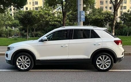 Volkswagen T-Roc I, 2020 год, 1 505 000 рублей, 3 фотография