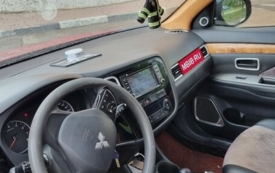 Mitsubishi Outlander III рестайлинг 3, 2014 год, 999 999 рублей, 1 фотография