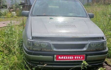 Opel Vectra A, 1992 год, 53 000 рублей, 1 фотография
