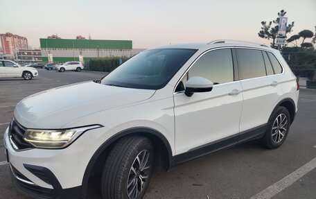 Volkswagen Tiguan II, 2021 год, 3 300 000 рублей, 2 фотография