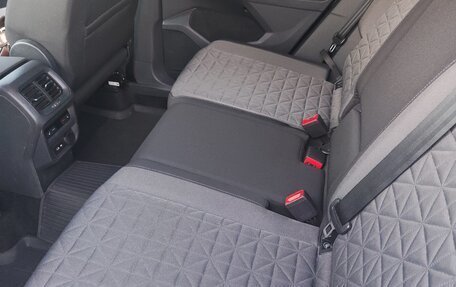 Volkswagen Tiguan II, 2021 год, 3 300 000 рублей, 11 фотография