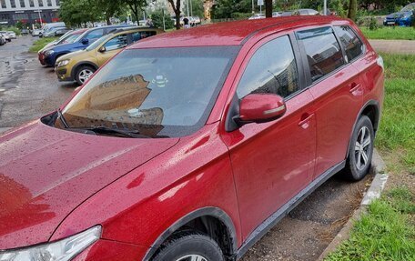 Mitsubishi Outlander III рестайлинг 3, 2014 год, 999 999 рублей, 13 фотография