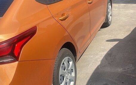 Hyundai Solaris II рестайлинг, 2017 год, 1 200 000 рублей, 4 фотография
