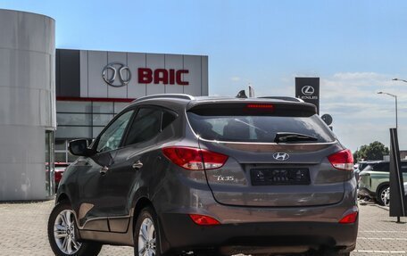 Hyundai ix35 I рестайлинг, 2014 год, 995 000 рублей, 4 фотография