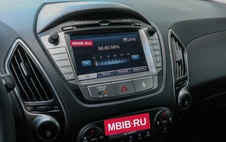 Hyundai ix35 I рестайлинг, 2014 год, 995 000 рублей, 13 фотография