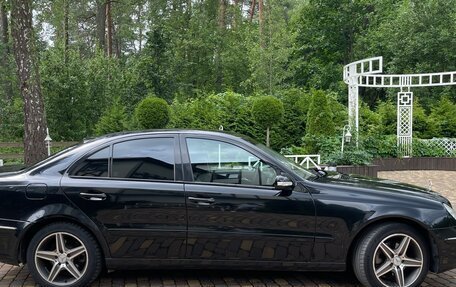 Mercedes-Benz E-Класс, 2003 год, 650 000 рублей, 2 фотография