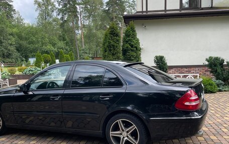 Mercedes-Benz E-Класс, 2003 год, 650 000 рублей, 3 фотография