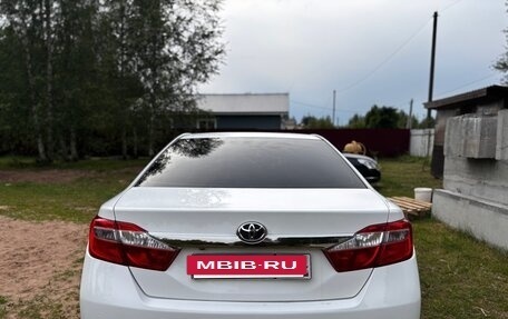 Toyota Camry, 2013 год, 1 900 000 рублей, 4 фотография