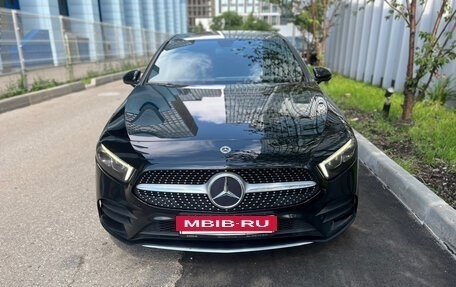 Mercedes-Benz A-Класс, 2020 год, 2 500 000 рублей, 2 фотография