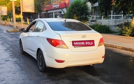Hyundai Solaris II рестайлинг, 2014 год, 450 000 рублей, 2 фотография