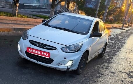 Hyundai Solaris II рестайлинг, 2014 год, 450 000 рублей, 4 фотография
