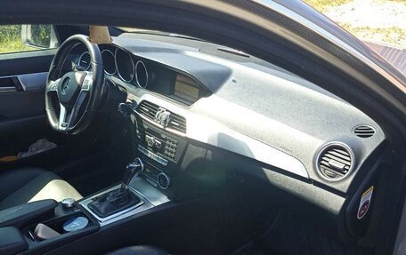 Mercedes-Benz C-Класс, 2011 год, 1 650 000 рублей, 4 фотография