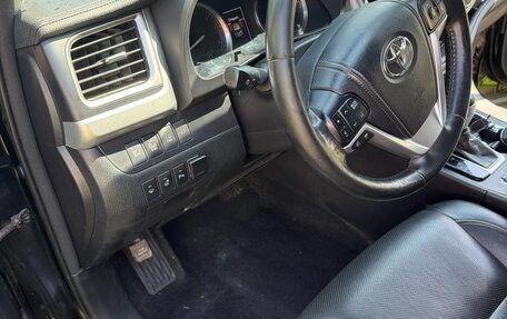 Toyota Highlander III, 2014 год, 2 940 000 рублей, 6 фотография