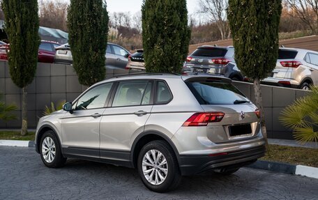 Volkswagen Tiguan II, 2020 год, 2 850 000 рублей, 4 фотография