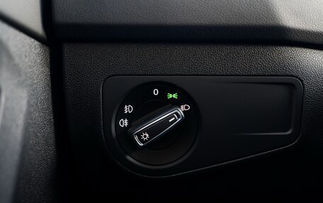 Volkswagen Tiguan II, 2020 год, 2 850 000 рублей, 13 фотография