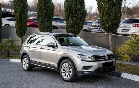 Volkswagen Tiguan II, 2020 год, 2 850 000 рублей, 10 фотография