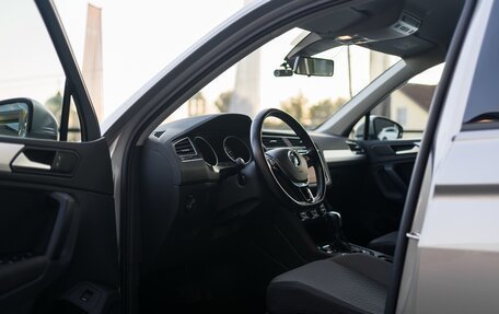 Volkswagen Tiguan II, 2020 год, 2 850 000 рублей, 18 фотография