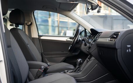 Volkswagen Tiguan II, 2020 год, 2 850 000 рублей, 22 фотография