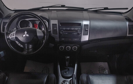Mitsubishi Outlander III рестайлинг 3, 2007 год, 1 149 000 рублей, 10 фотография