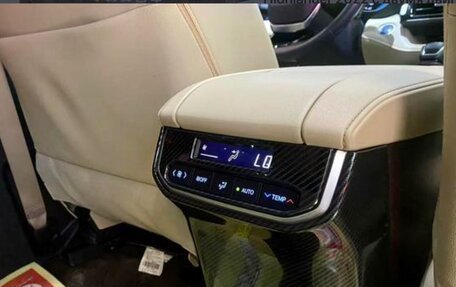 Toyota Highlander, 2022 год, 3 830 000 рублей, 15 фотография