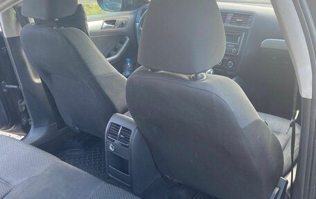 Volkswagen Jetta VI, 2012 год, 650 000 рублей, 16 фотография