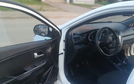 KIA Rio III рестайлинг, 2012 год, 900 000 рублей, 16 фотография